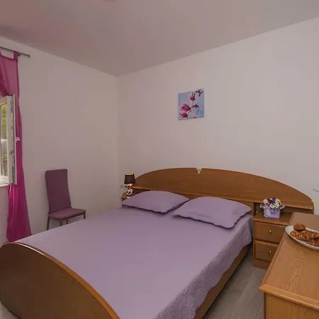 Lavanda - Four Bedroom With Hot Tub And Terrace Apartment