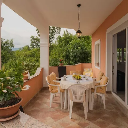 Lavanda - Four Bedroom With Hot Tub And Terrace Apartment Opatija